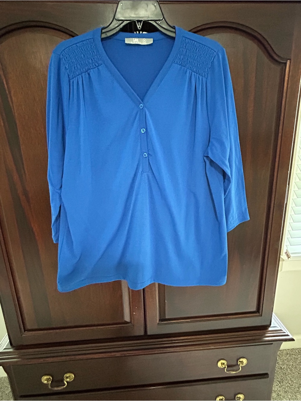 Ladies XLarge 3 shirt bundle.  All 3 for $10